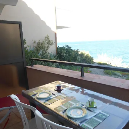 2rb38a Vue Sur Et Proche Collioure